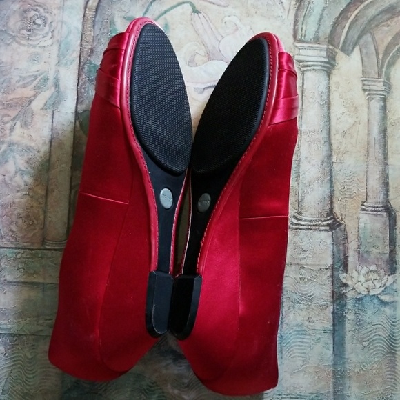 ME  TOO - Picture 2 of 8