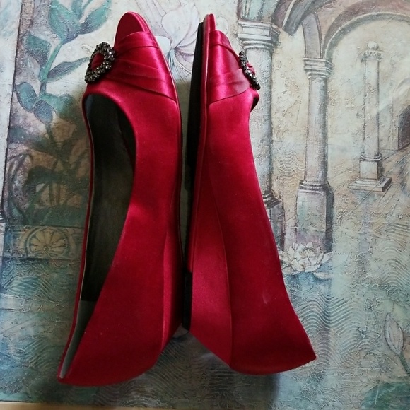 ME  TOO - Picture 3 of 8