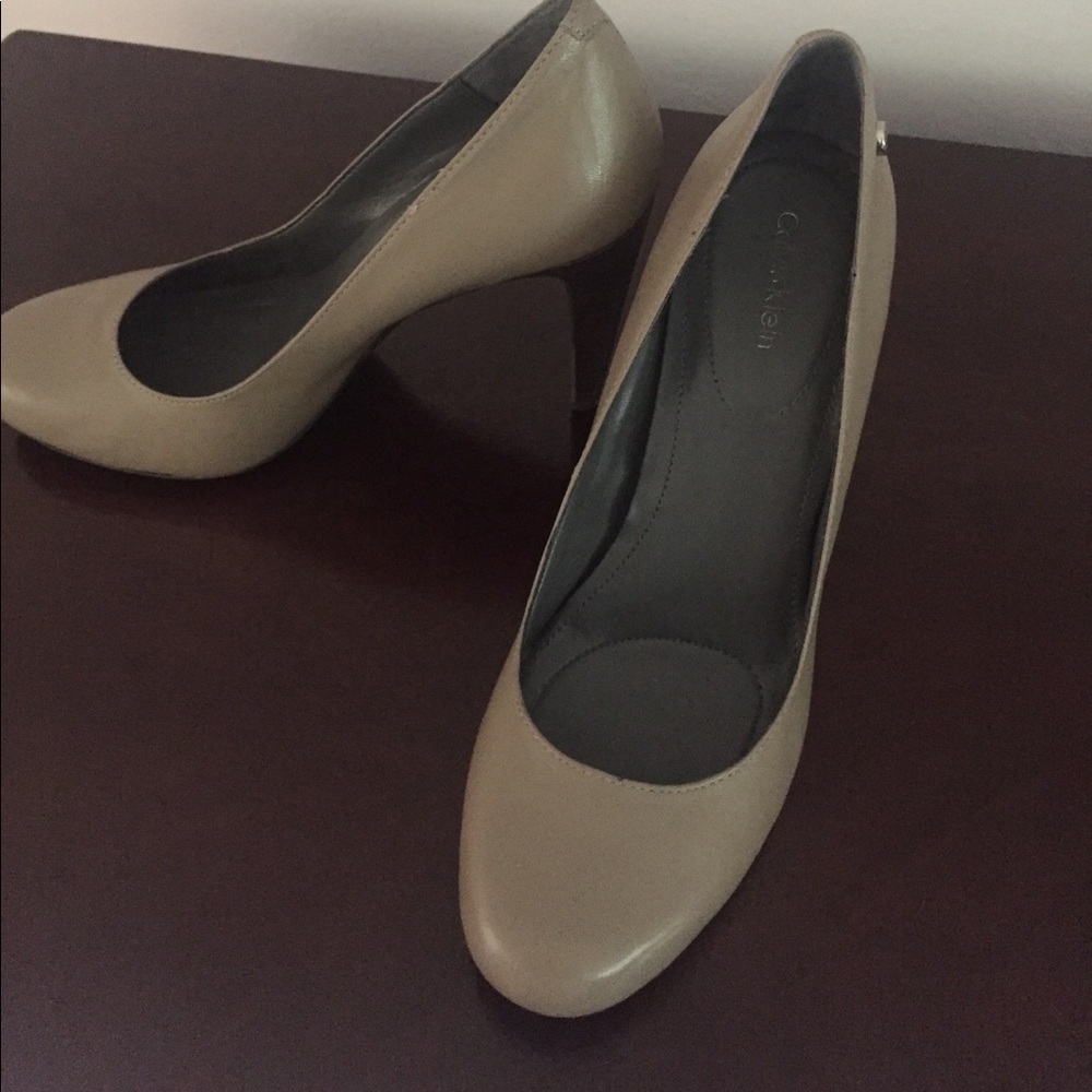 Calvin Klein Heels, Size: 8m