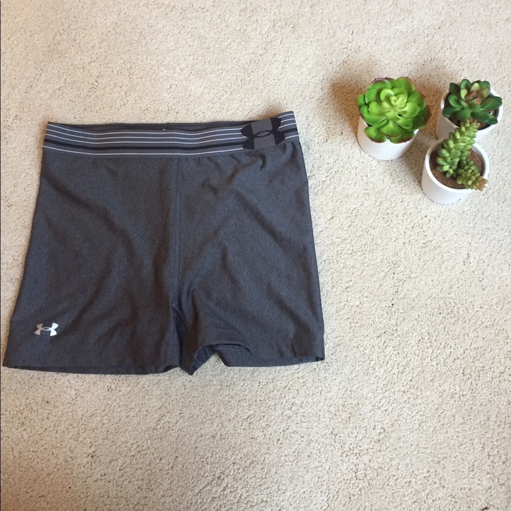 Under armor spandex shorts