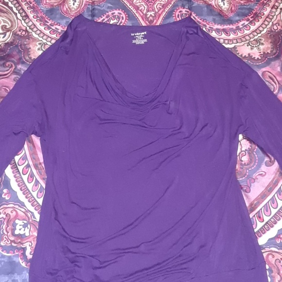 Top - Picture 2 of 4