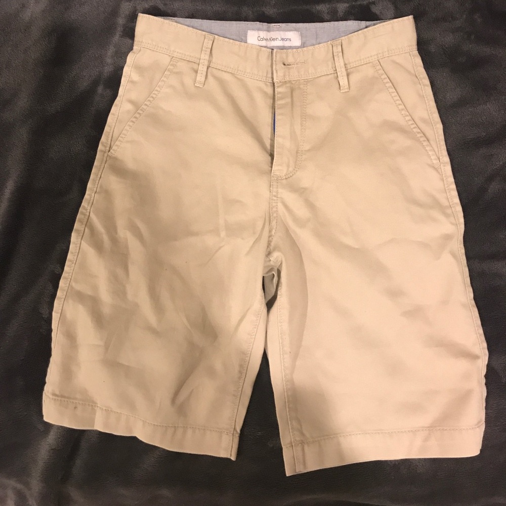 New Calvin Klein Boys Khaki Shorts Size 12