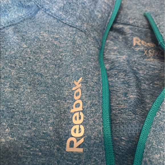Reebok half zip size xs - Picture 3 of 4