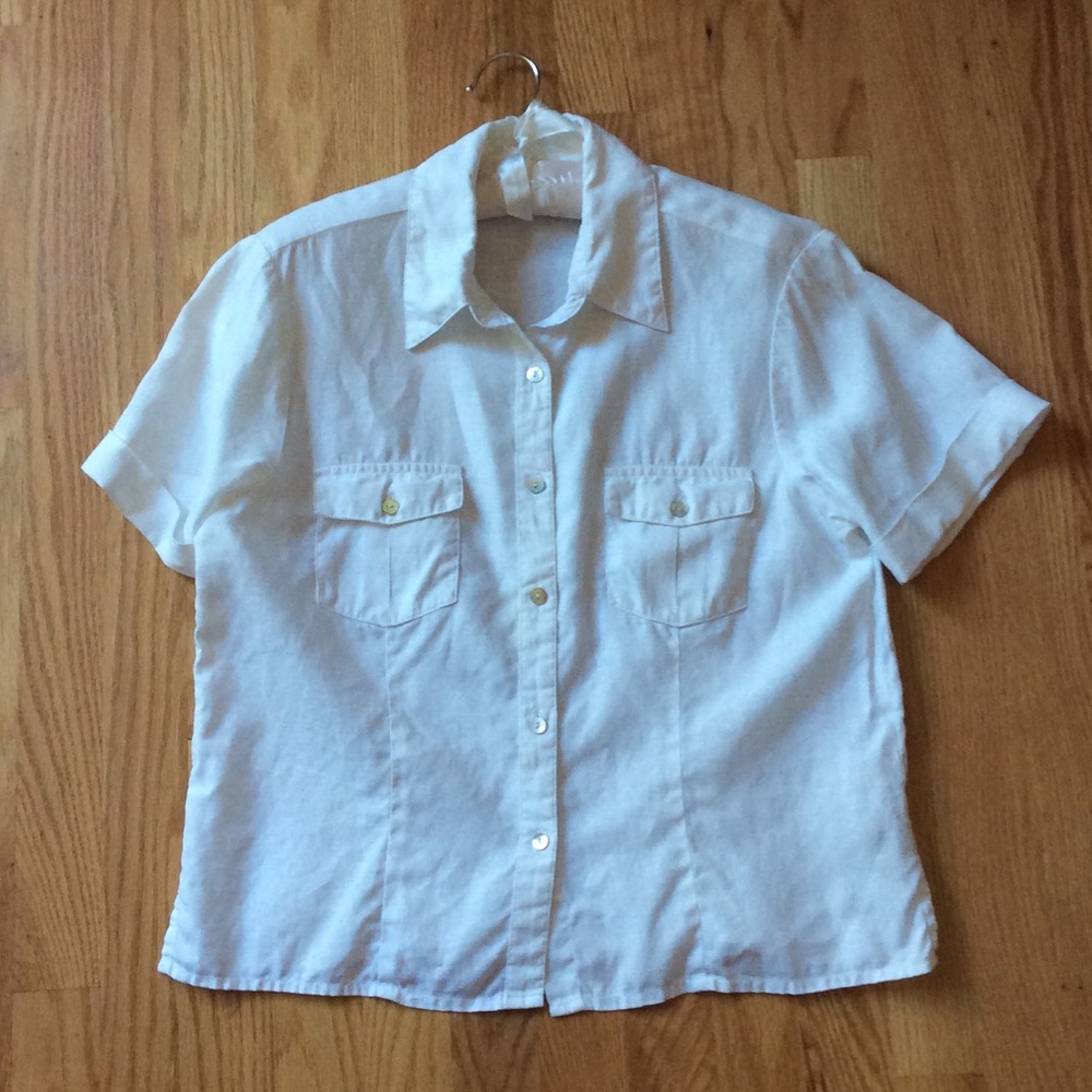 white 100% linen ⭐️ button up ⭐️ short sleeves ⭐️ - Picture 2 of 6
