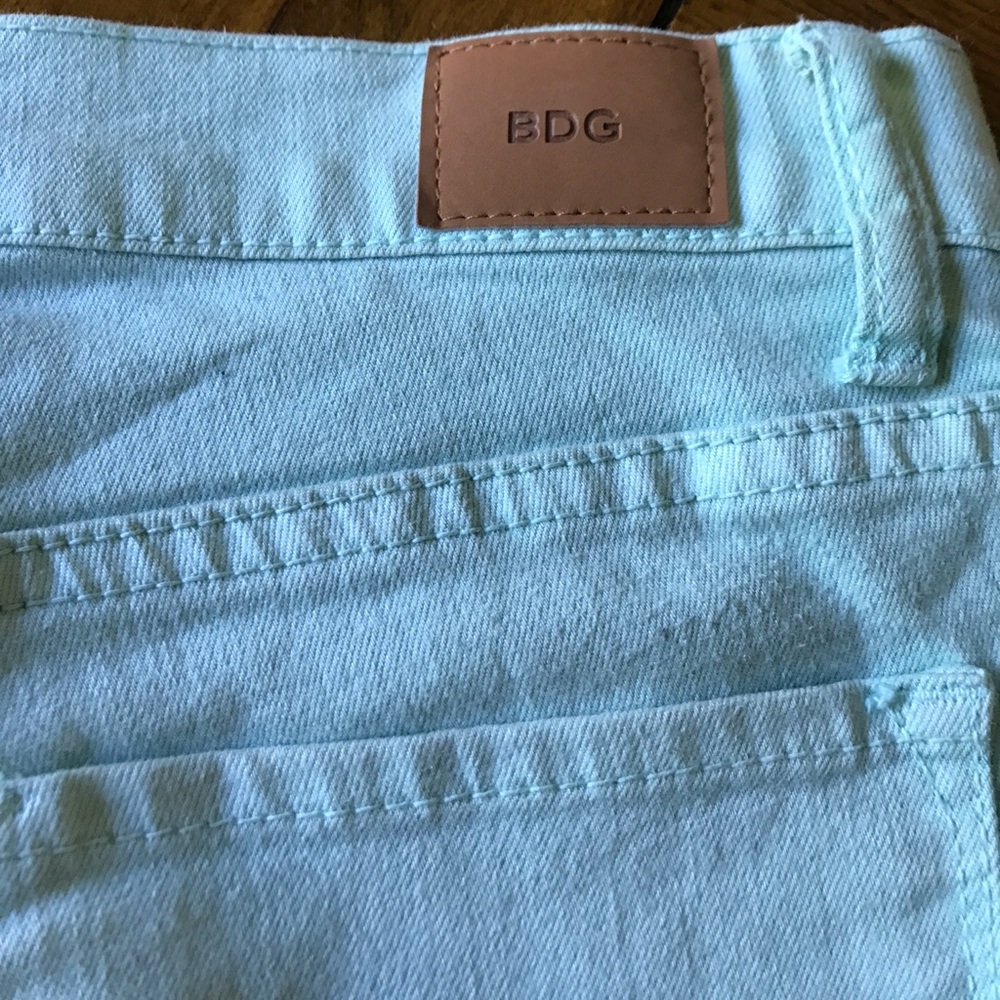 BDG Jeans - Picture 3 of 5