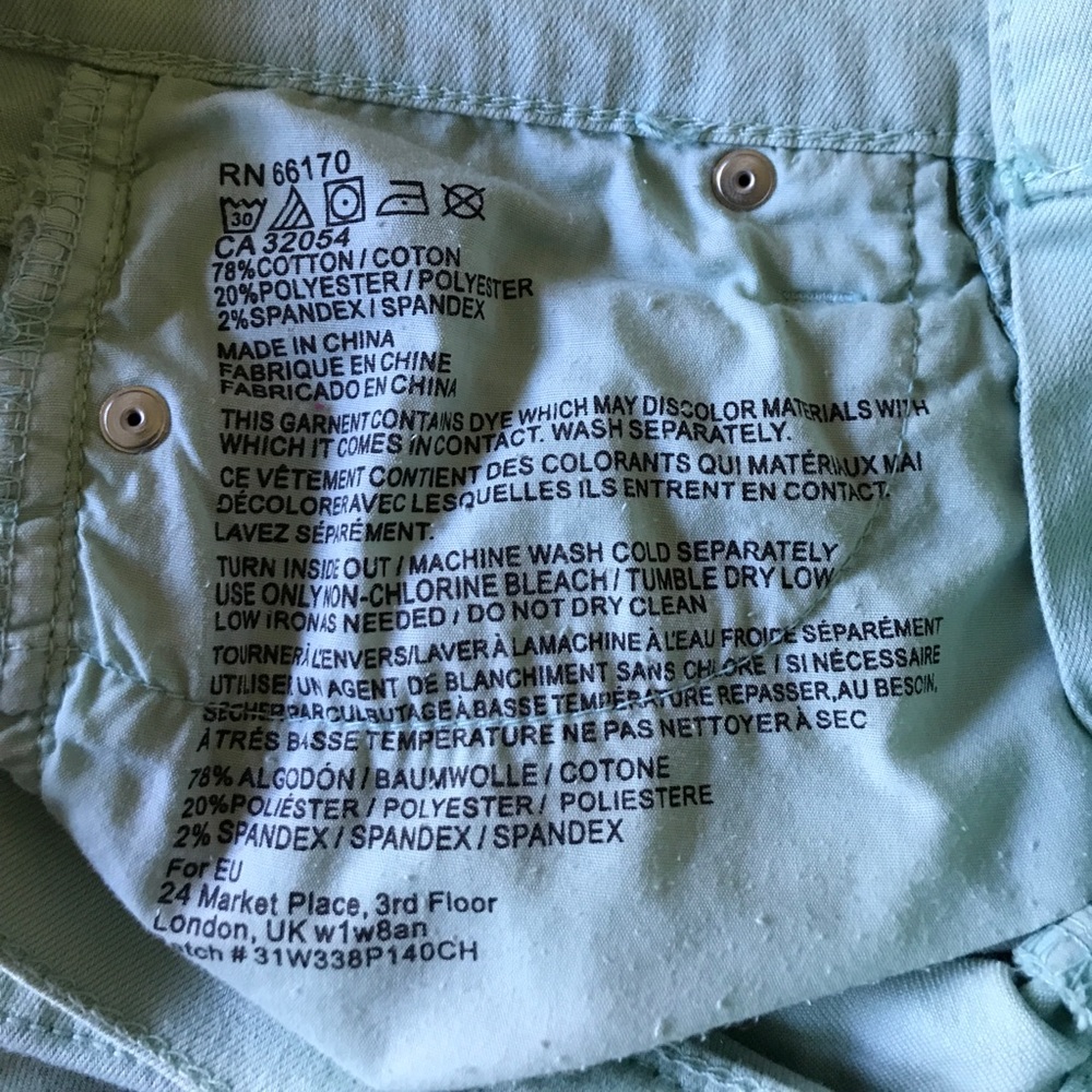 BDG Jeans - Picture 4 of 5