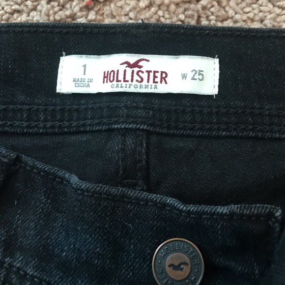 Hollister black shorts size 1 - Picture 3 of 3