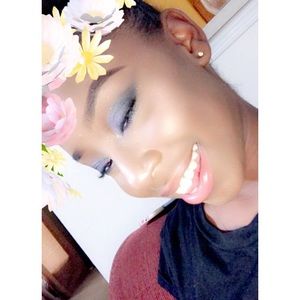 Meet your Posher, Maia