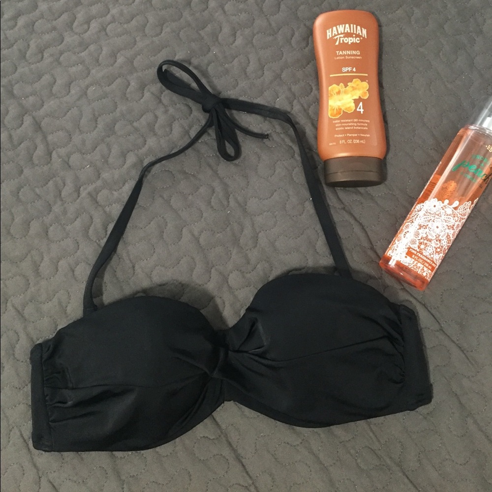 VS 32DD bikini top with removable straps