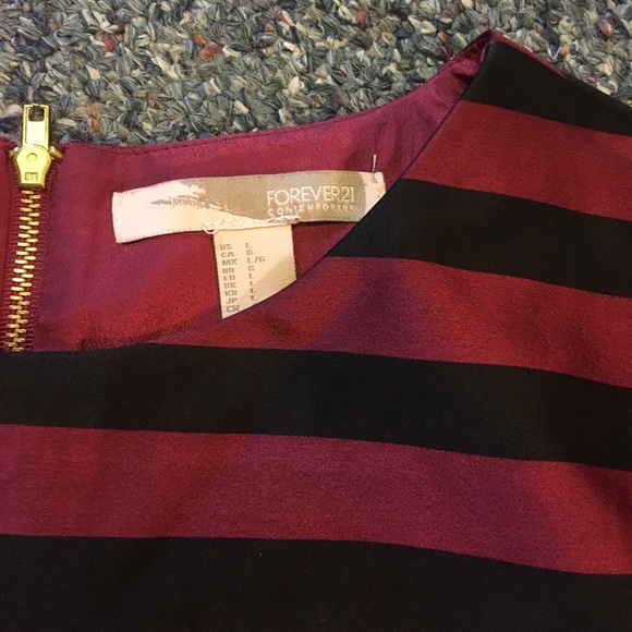 Forever 21 top - Picture 2 of 3