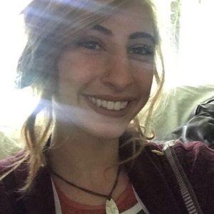 Meet your Posher, Abigail