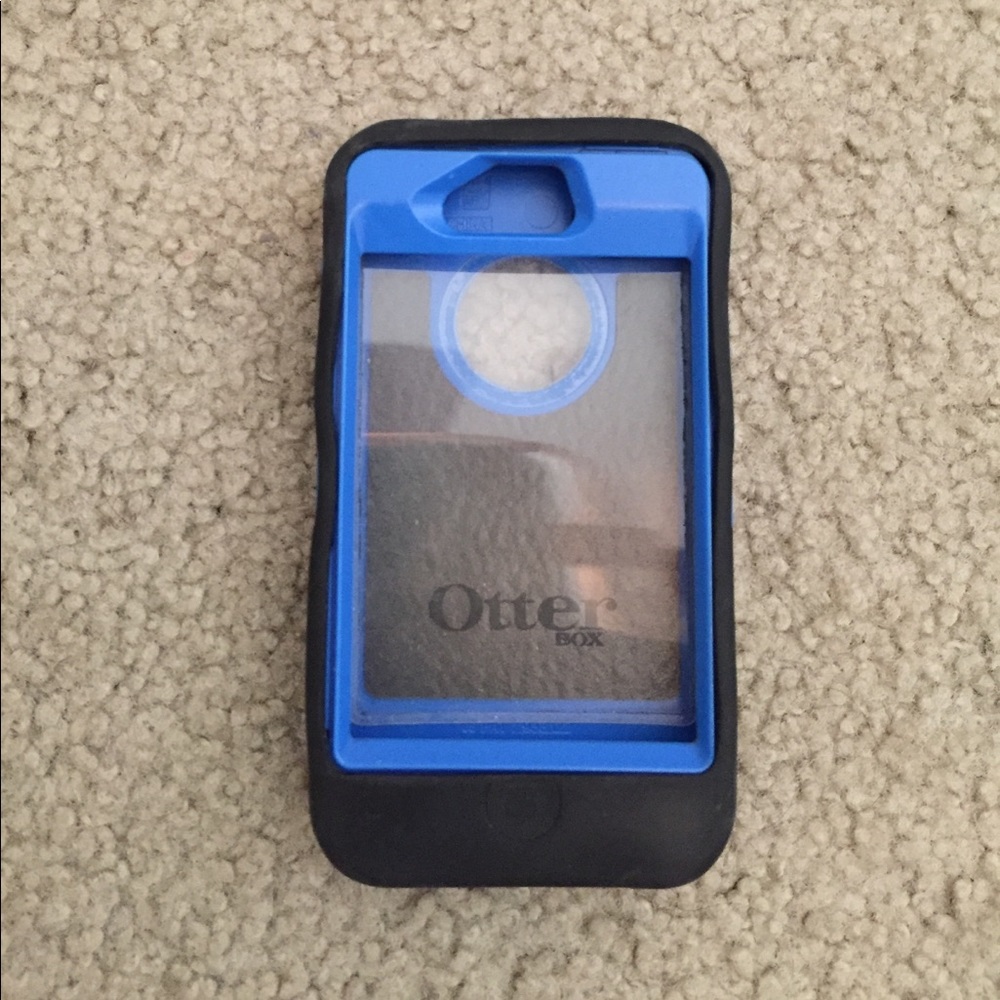 Black and blue iPhone 4/4s otterbox