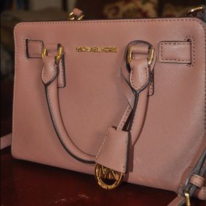 MICHAEL KORS Small Dillon in Dusty Rose