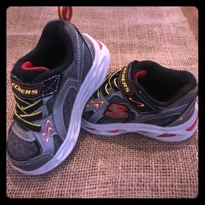 Skechers light up shoes baby size 7