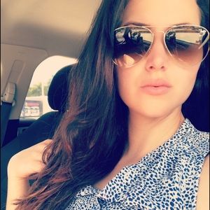 Meet your Posher, Aimee