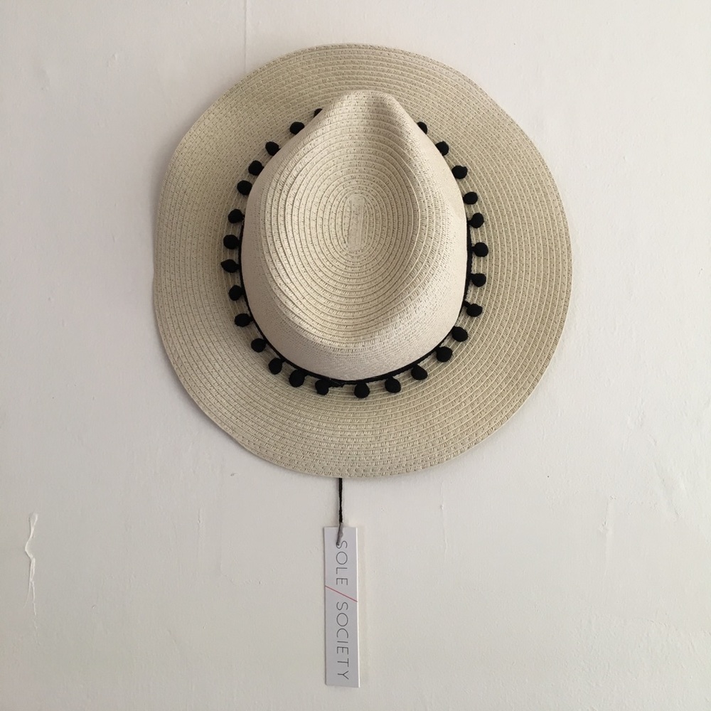 NWT Sole Society Straw Panama Hat with Poms