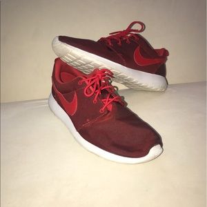 Nike Roshe Run. size 13. Worn a handful of times.