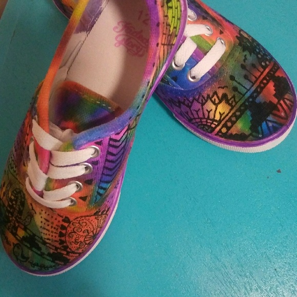 Taking orders!!! Hand painted - Picture 2 of 4