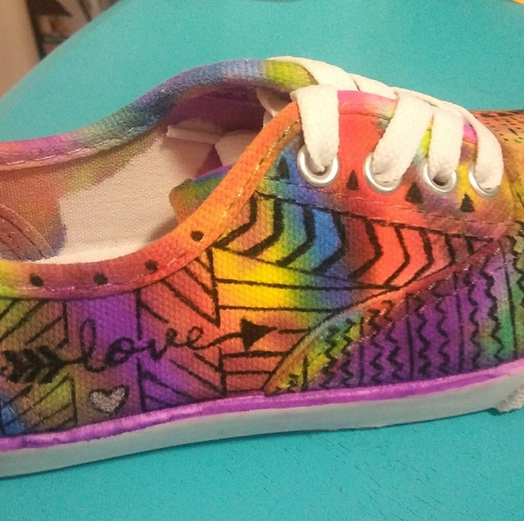 Taking orders!!! Hand painted - Picture 3 of 4