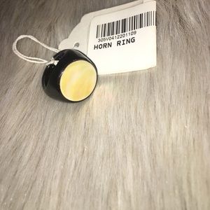 BNWT Horn Ring