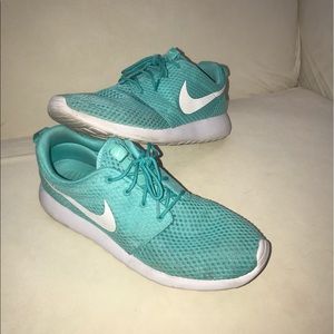 Nike Roshe Run. Size 13. Great condition