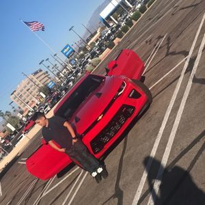 Meet your Posher, Carlos