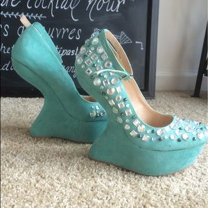 Gravity Heels in Aqua