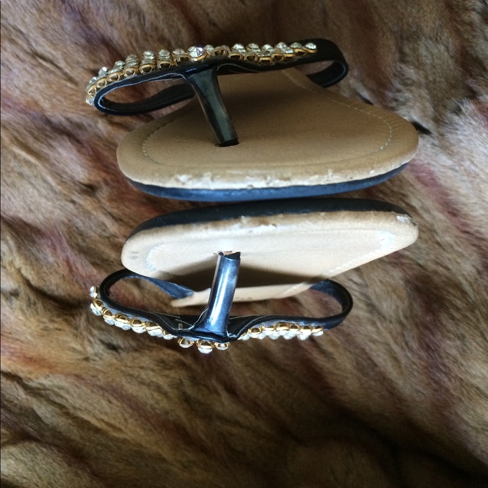 Sandals - Picture 2 of 4