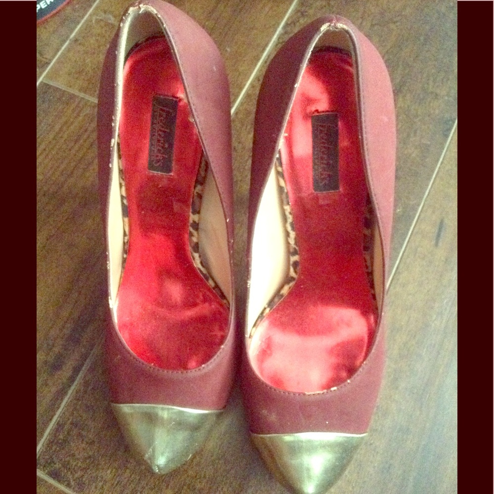 Burgundy heels with gold tip