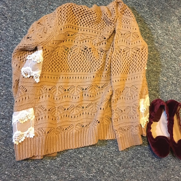 Crochet sweater - Picture 3 of 3