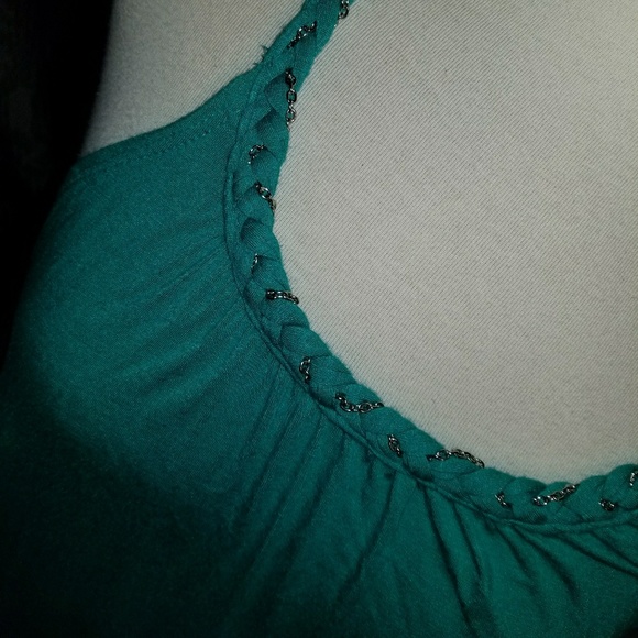 NEW Candie's Green Razor Back Top - Picture 4 of 7