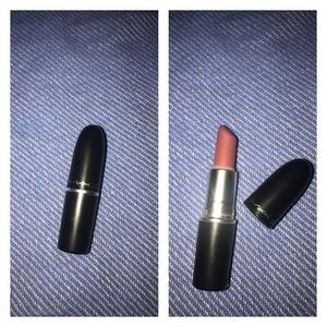 MAC lipstick in Brave