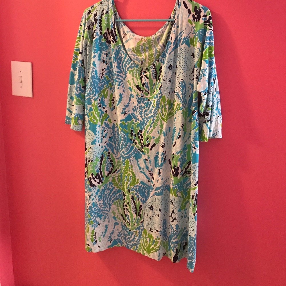 Lilly Pulitzer T-shirt 3/4 length sleeve dress!