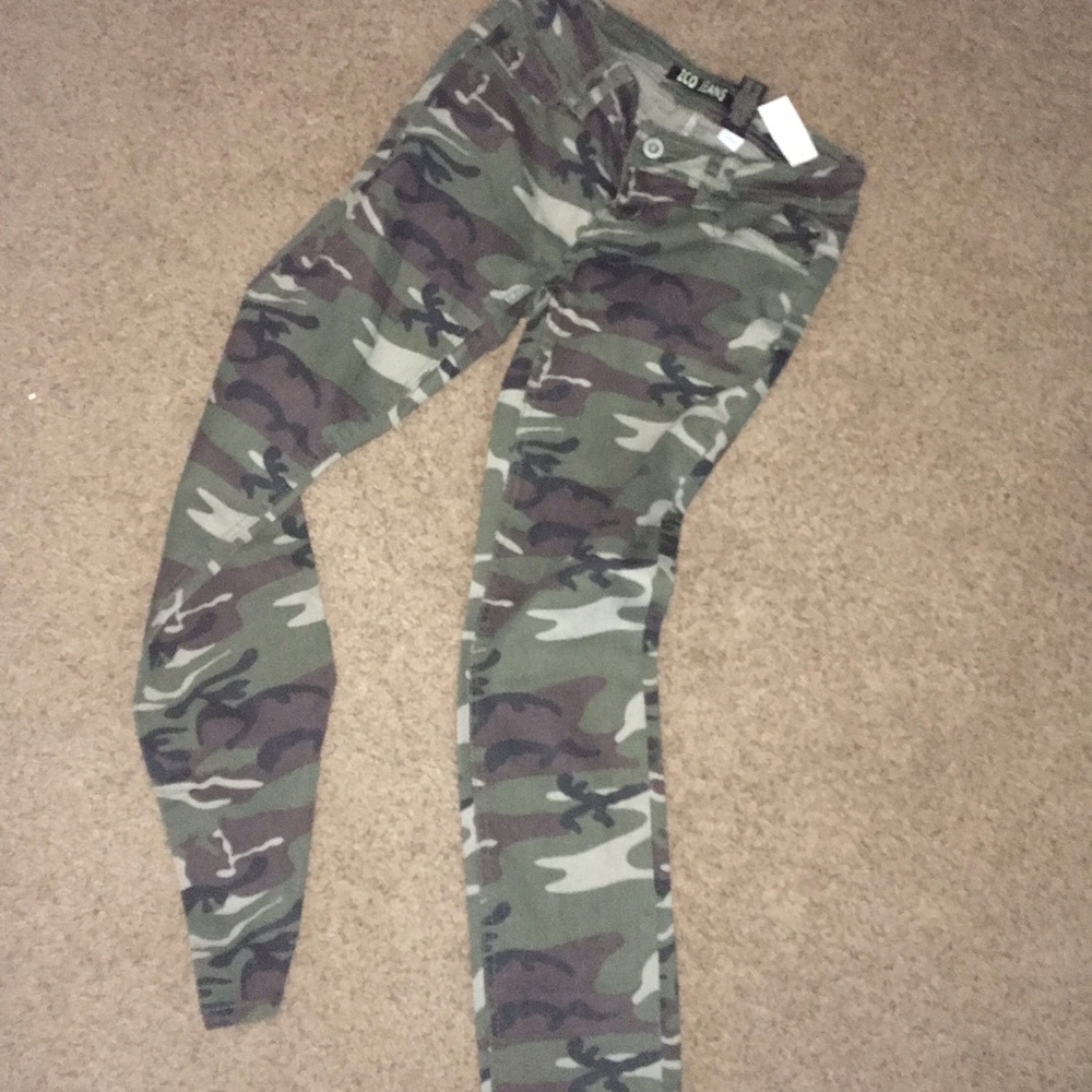 Camo Print Skinny Jeans