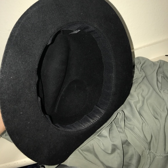 hat - Picture 2 of 3