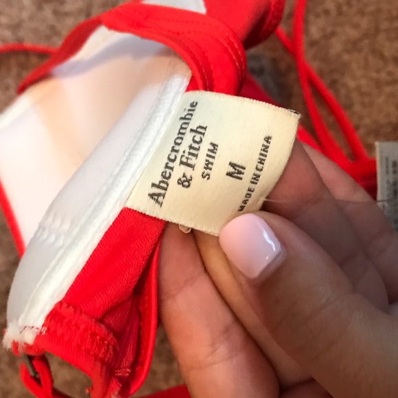 Abercrombie & fitch size medium top new with tags - Picture 3 of 3