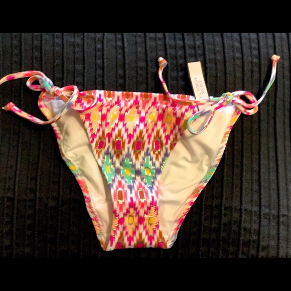 Pattern bottom bikini 👙 - Picture 3 of 5