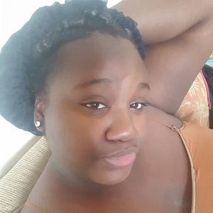 Meet your Posher, Khadijah