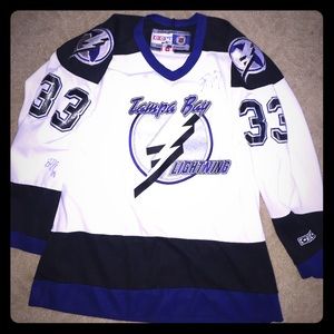 Tampa Bay Lightening team jersey Fredrik Modine 33