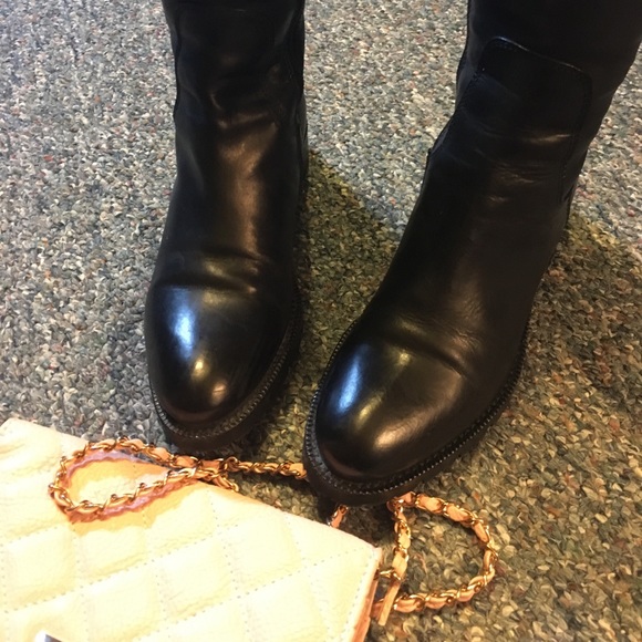 Boots - Picture 3 of 4