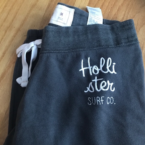 Hollister Sweatpants - Picture 1 of 3