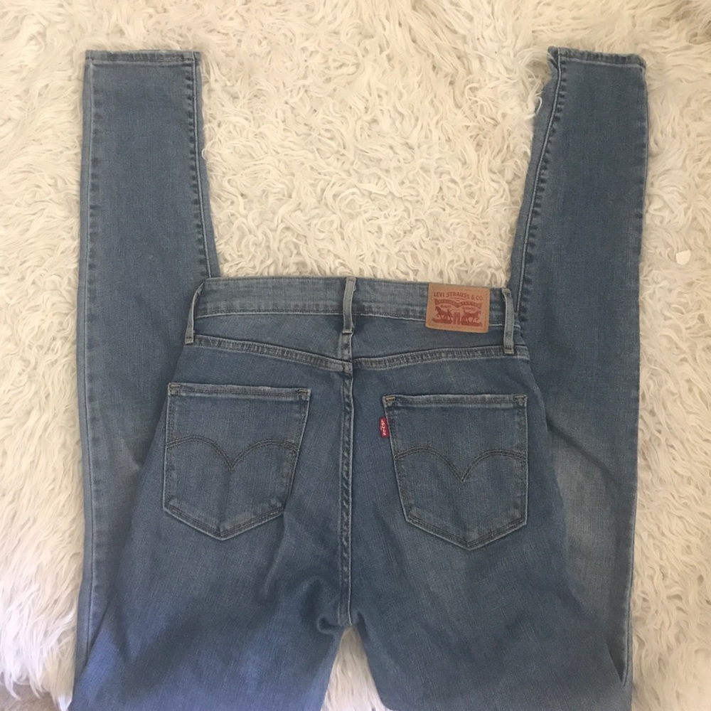 High waisted Levi's skinny jean 721