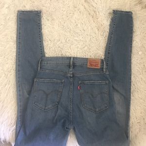 High waisted Levi's skinny jean 721