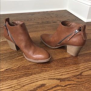 Booties with side zippers