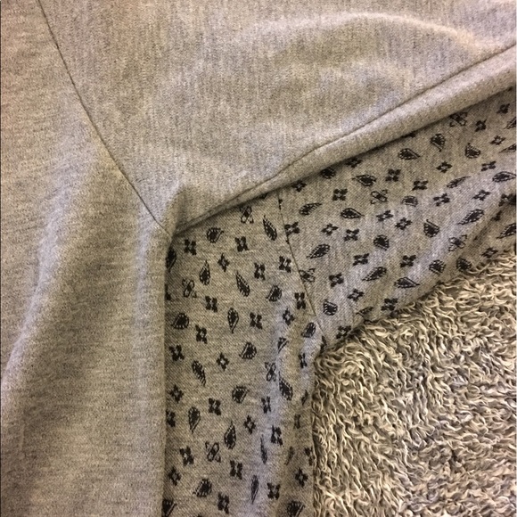Gray | sweatshirt | floral print accent - Picture 4 of 8