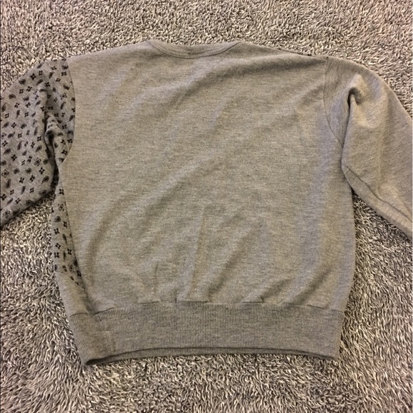 Gray | sweatshirt | floral print accent - Picture 5 of 8