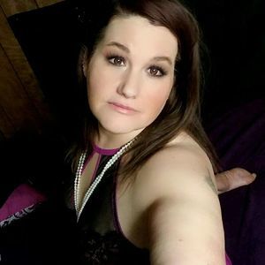 Meet your Posher, Carolyn