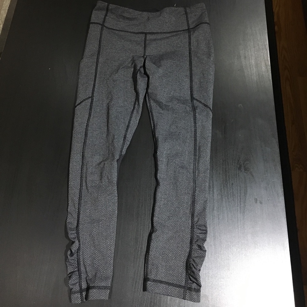 Lululemon crop leggings