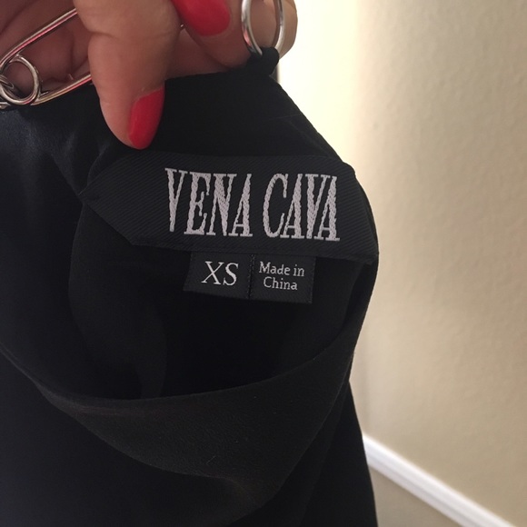 **SOLD** T-back unique silk top - Picture 6 of 7