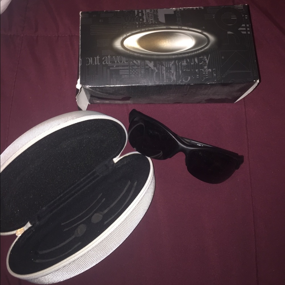 Women's Oakley Glasses